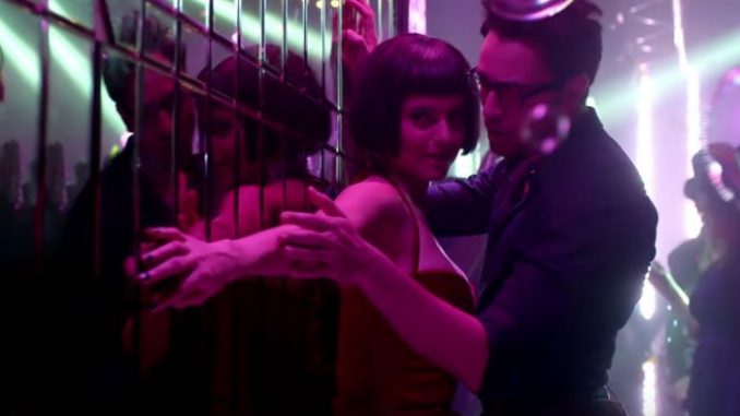 Kangana goes the Audrey Hepburn way. Kangana goes the Audrey Hepburn way.